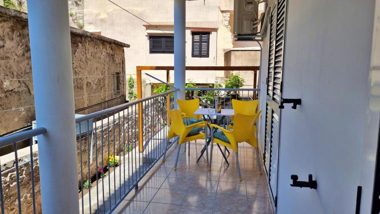 Apartment Hana أوميس المظهر الخارجي الصورة